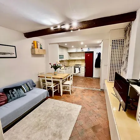 Cozy Near Piazzale Michelangelo Apartment Florence