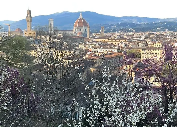 Cozy Near Piazzale Michelangelo *